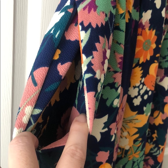 🌺Hawaiian LuLaRoe Amelia🌺 - Picture 3 of 8